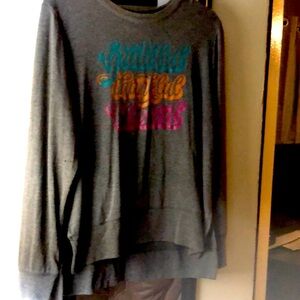 Lightweight & soft, casual long sleeve shirt w/logo